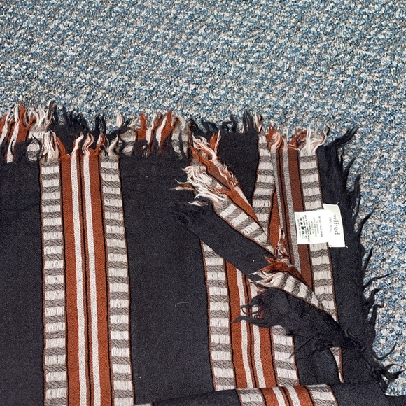 Wilfred Blanket Scarf - Picture 2 of 2